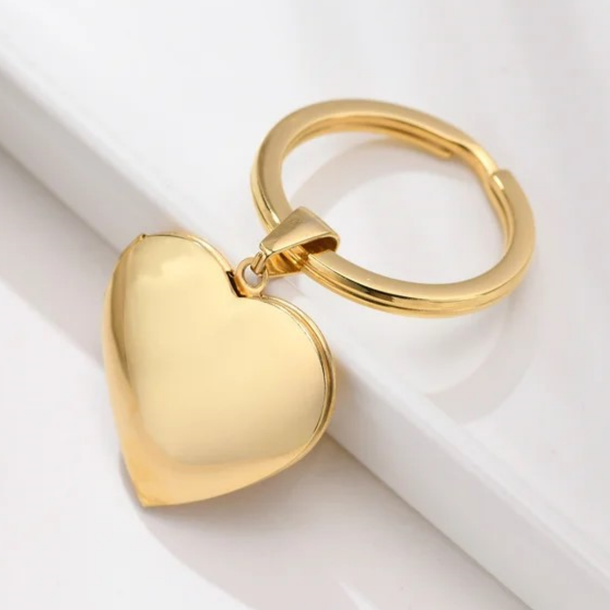 سلسلة مفاتيح مخصصة للنساء ، ال - مراجعة Women Accessories Images وسعره