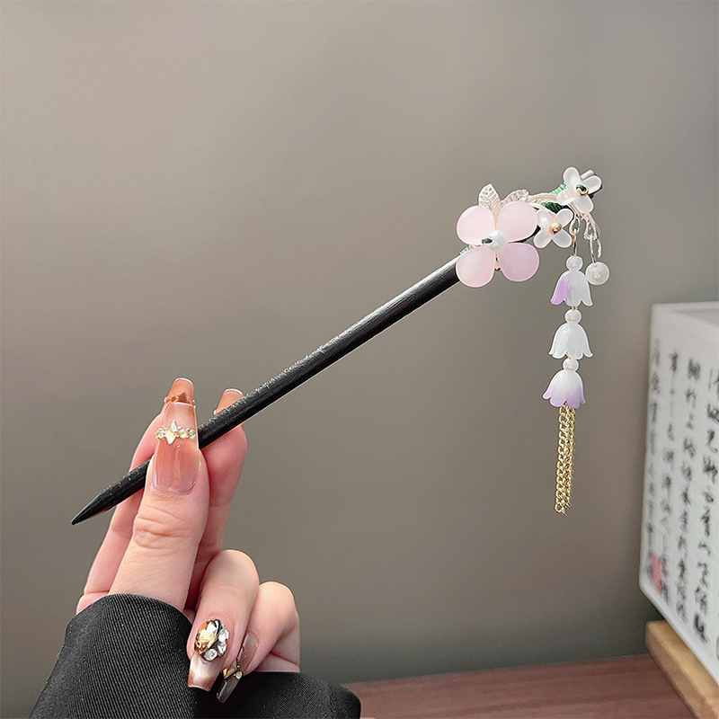 عصا شعر كلاسيكية بشراشيب، دبوس - مراجعة Women Knight Accessories وسعره