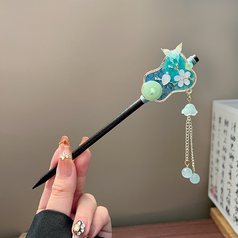 عصا شعر كلاسيكية بشراشيب، دبوس - مراجعة Women Knight Accessories وسعره