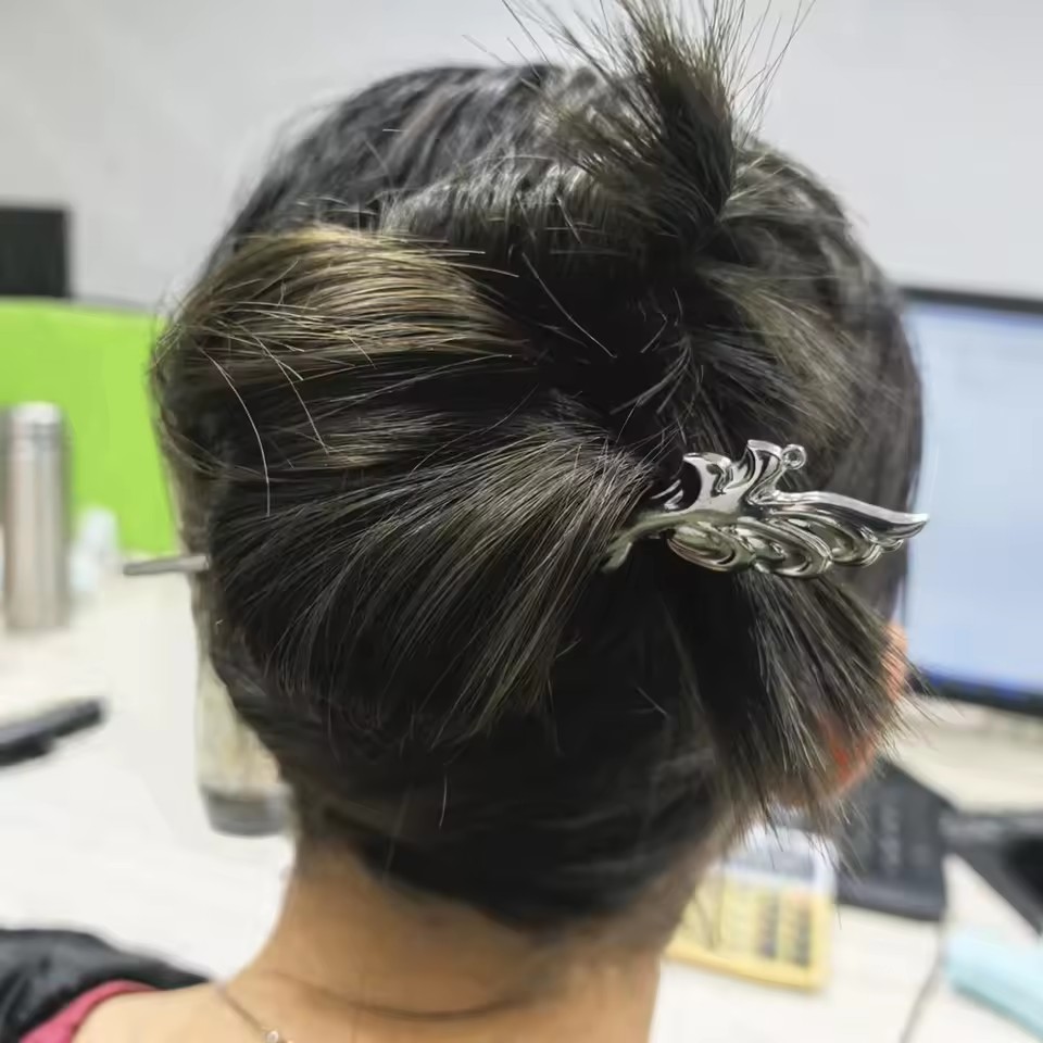 يوميات الصيدلي سبيكة دبابيس ال - مراجعة Women Knight Accessories وسعره